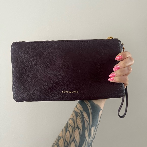 BURGUNDY CLUTCH - Picture 2 of 4